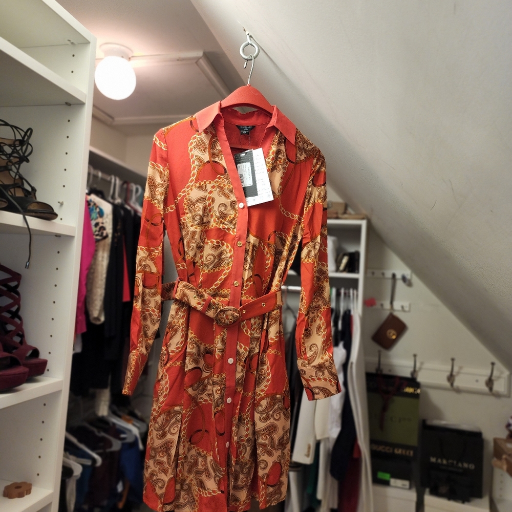 recently someone gave it to me but it's not my style for that reason I'm selling